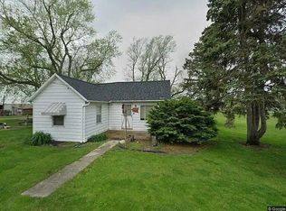 6137 Fuehrer Ln, Boody, IL 62544