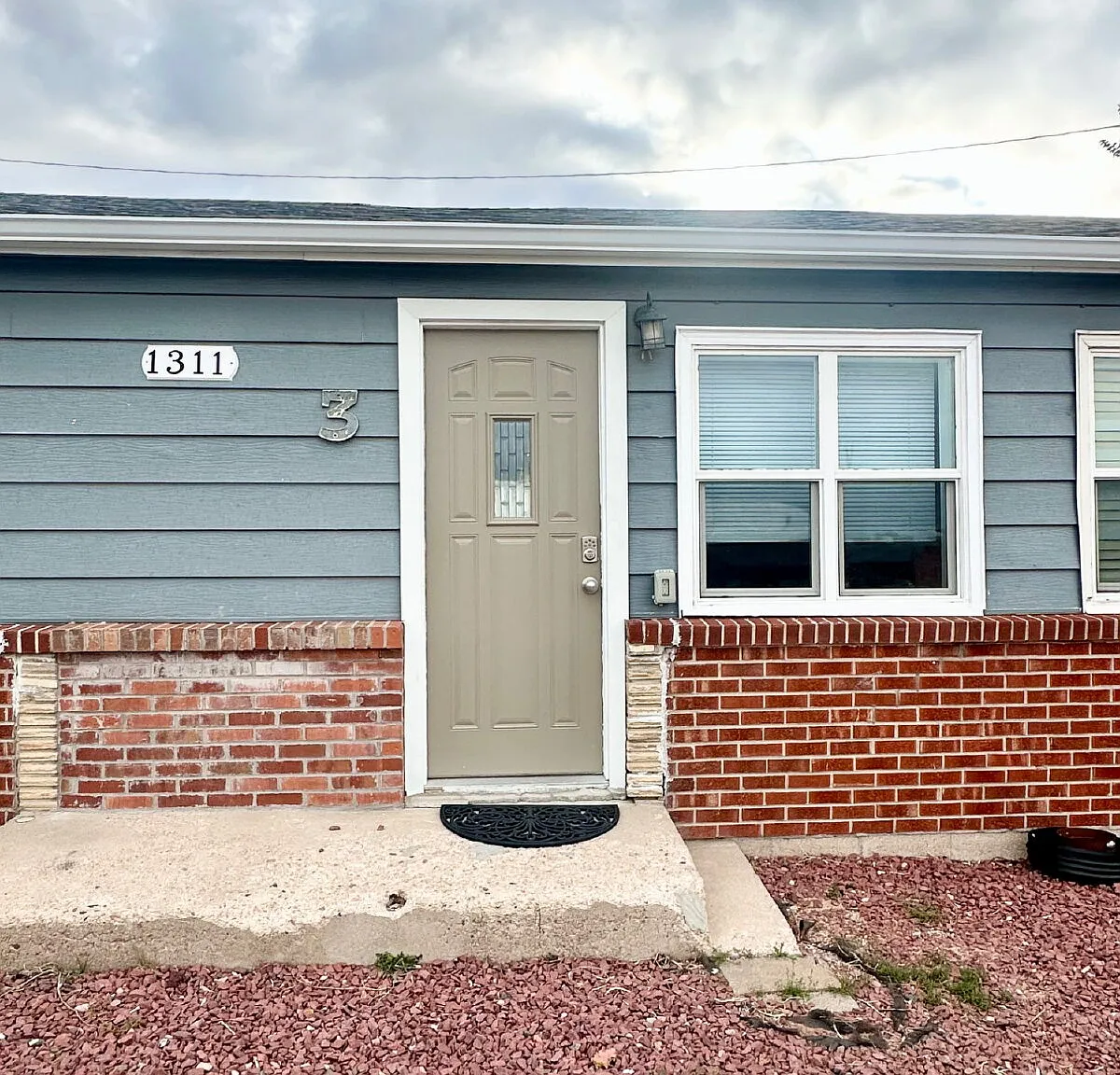 1 bed, 1.0 bath, 500 sqft, $1,300 — Photo 1