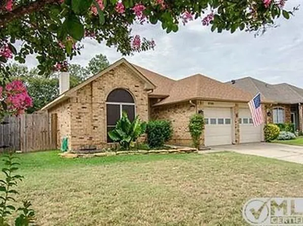 2733 Salado Trl, Fort Worth, TX 76118