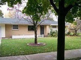 260 Calvin Ave, Holland, MI 49423