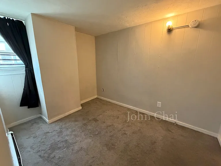 2 Woodlawn St #2R — Photo 11