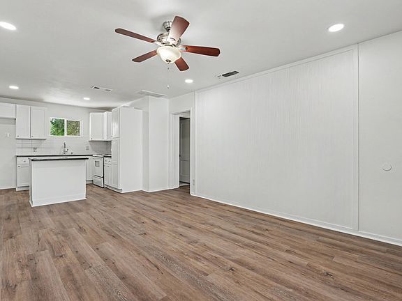 5th image of 3616 32nd St