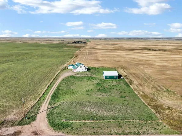 10302 S Black & White Trl, Cypress County, AB T1B 0L1