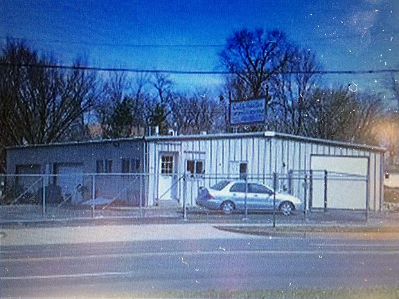 2nd image of 1000 W Main St