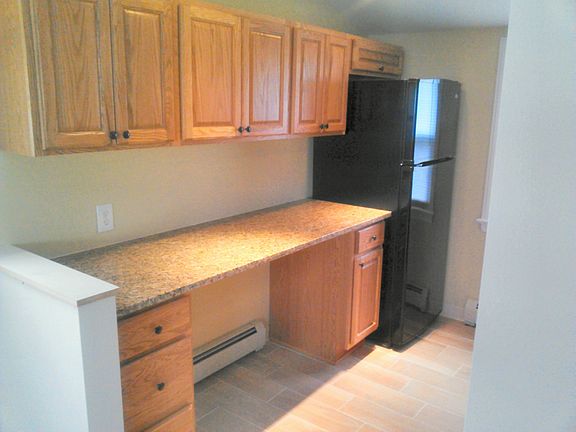 5th image of 720 Bay Ave