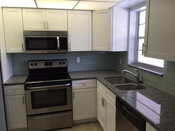 2nd image of 18081 SE Country Club Dr #32319
