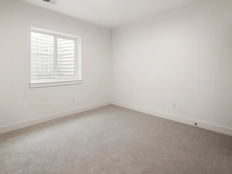 2280 S Bannock St — Photo 35