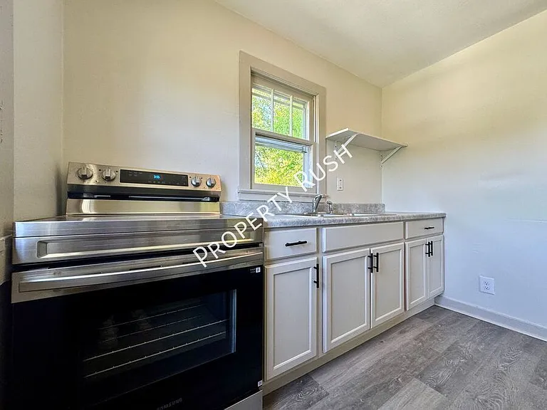 1820 Tunnel Blvd #A — Photo 8