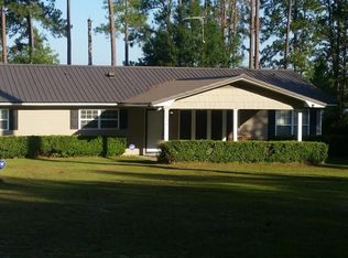 2890 Lakeview Dr, Donalsonville, GA 39845