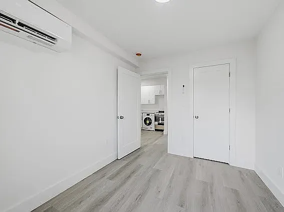 300 E 96th St #2D — Photo 5