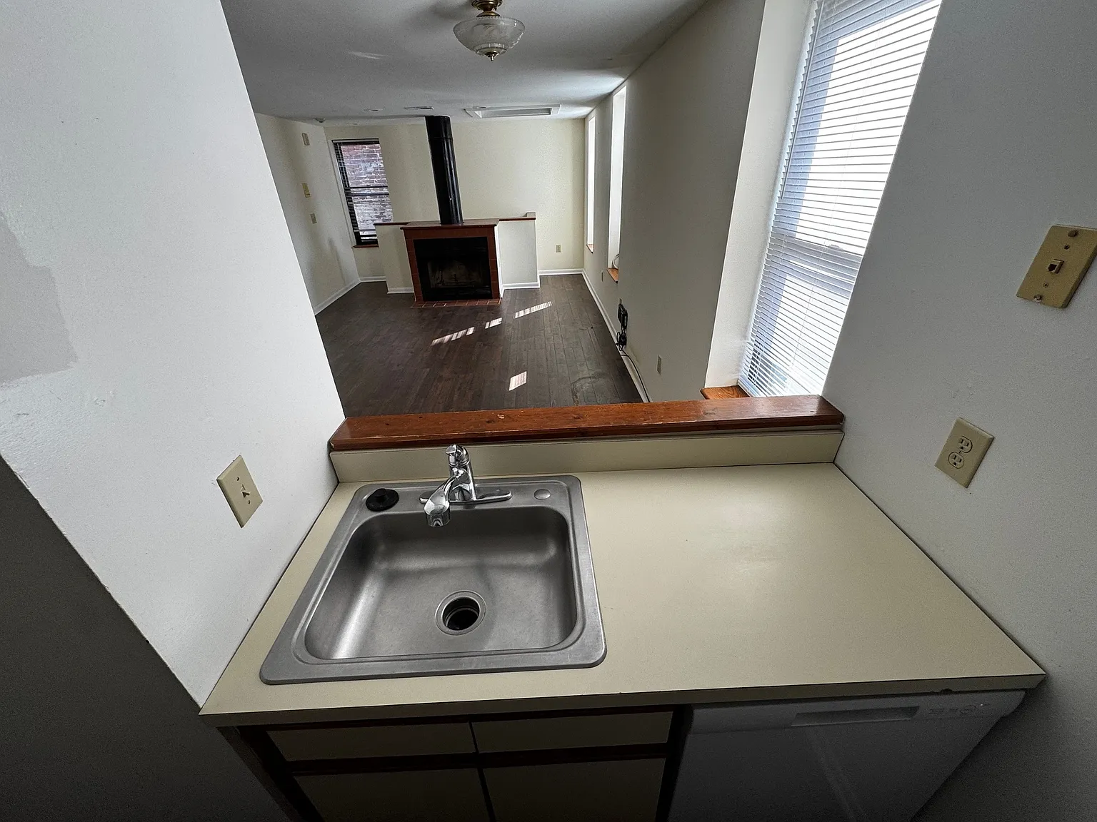 1836 Fitzwater Street - 3rd f... — Photo 4