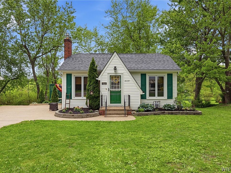1st image of 2139 Hemlock Rd