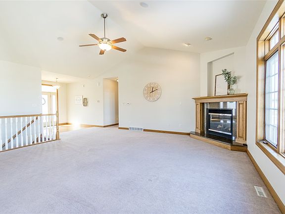 5th image of 3803 Pheasant Dr