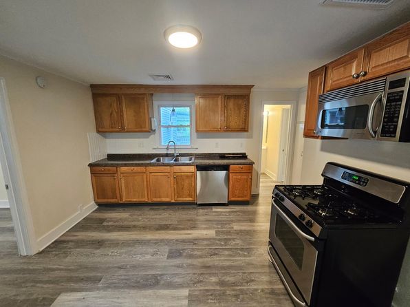 58 Berlin Ave BACK 1
