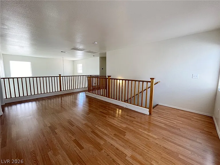 1018 Cliffbrook Hedge Ave — Photo 21