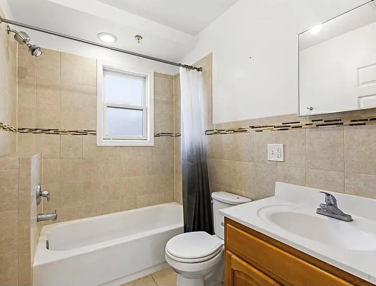 3 bed, 2.0 bath, $2,900 — Photo 4