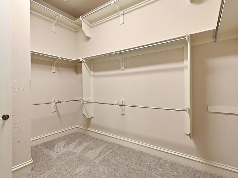1224 Crockett Dr — Photo 18