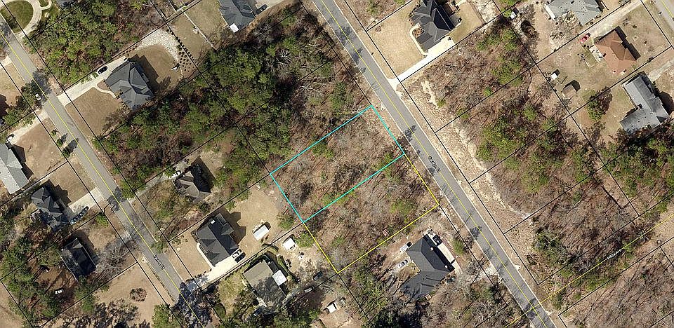 2nd image of 3928 Carolyn St
