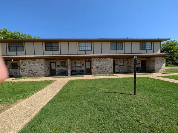 608 Tennessee St, Graham, TX 76450