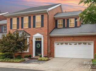 9061 Bonnie Briar Cir, Charlotte, NC 28277