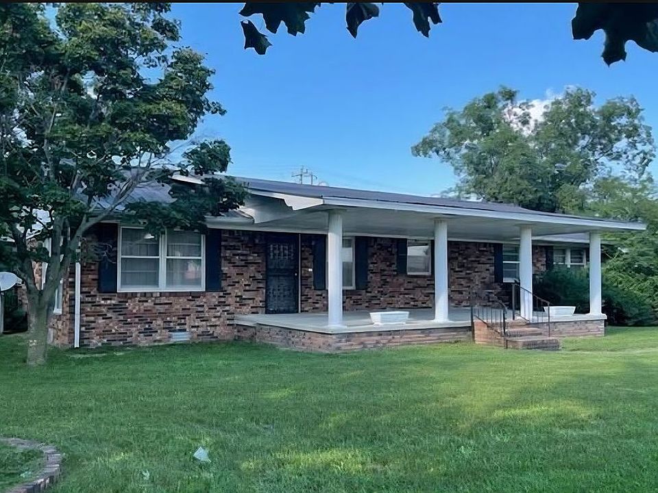 1st image of 1002 Sycamore Dr