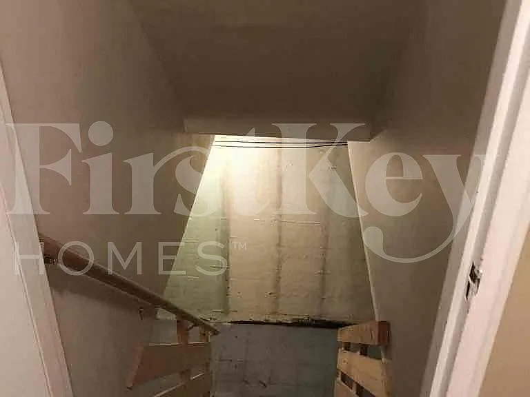 1494 Clovernoll Dr — Photo 16