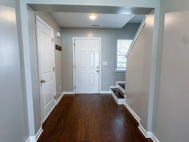 306 Sportsman Dr — Photo 9