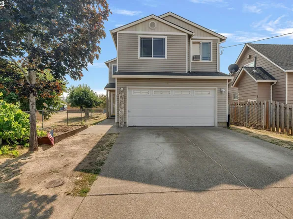 319 Berkley Ave, Molalla, OR 97038