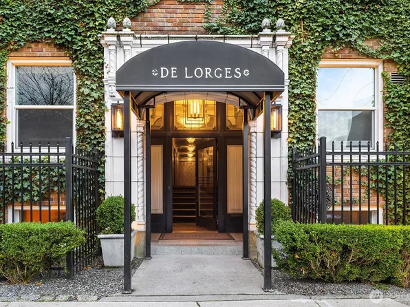 325 Harvard Avenue E #302, Seattle, WA 98102