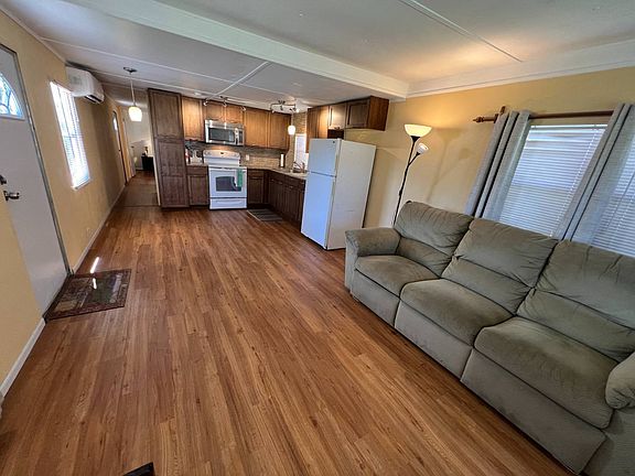 5th image of 1410 Old Dixie Hwy #33
