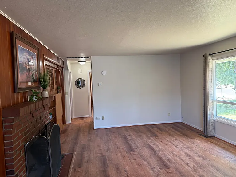 1280 L St — Photo 6
