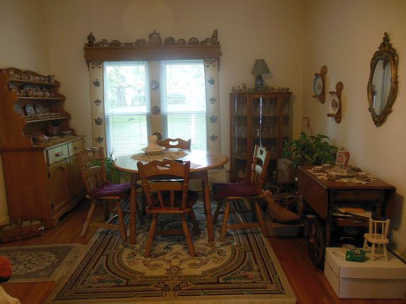 501 Park St, Woodbine