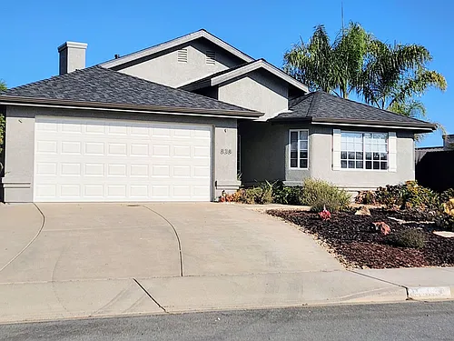 838 Tanis Pl Photo 1