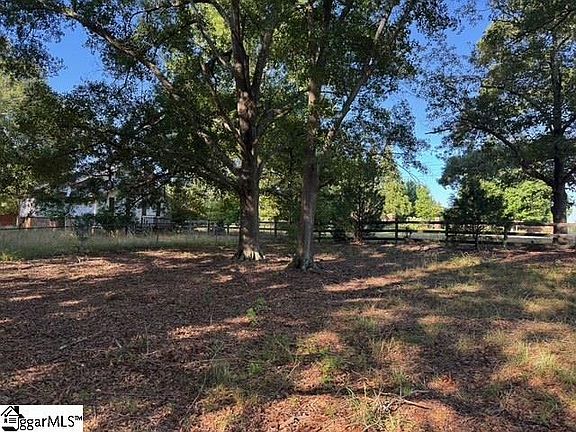 3rd image of W Georgia Rd