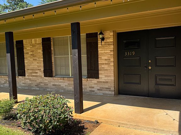 3rd image of 3319 Brookside Dr