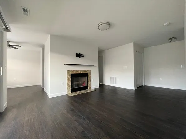 6425 Richmond Hwy APT 303, Alexandria, VA 22306