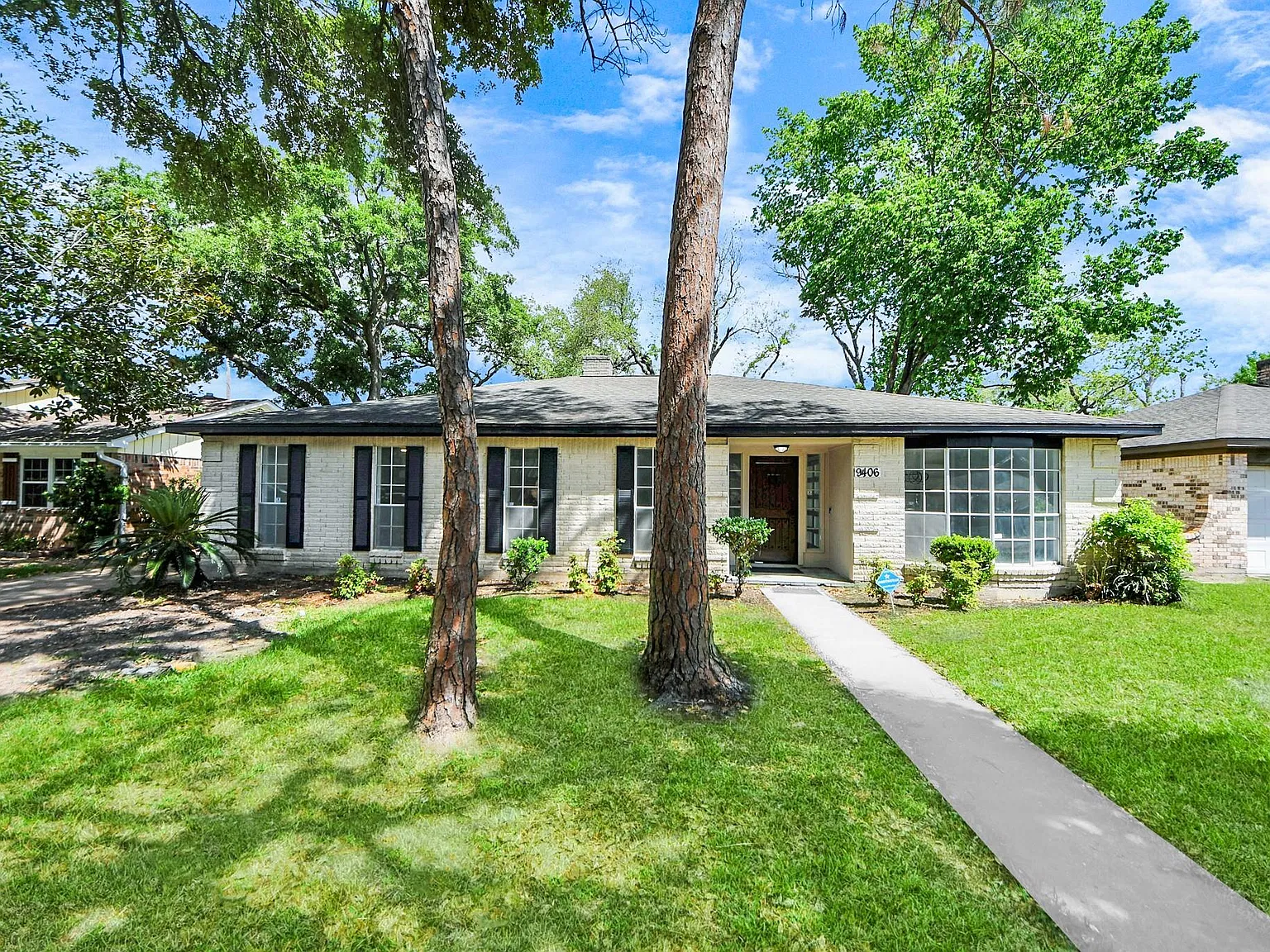 3 bed, 2.0 bath, 2054 sqft, $2,500 — Photo 3