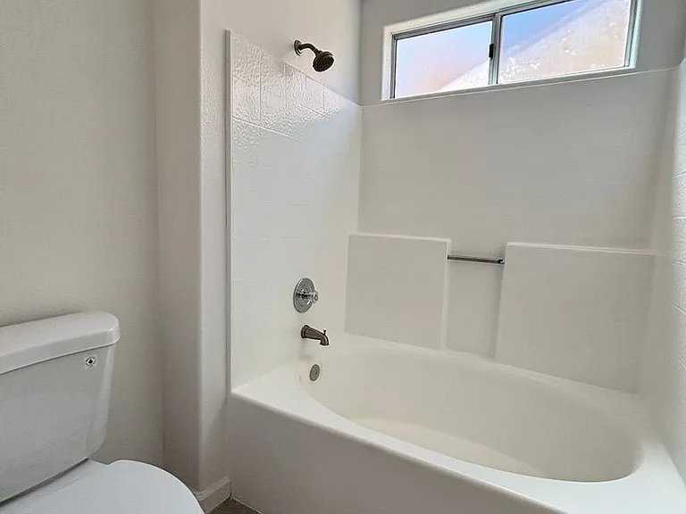 1734 Lightcap St — Photo 27