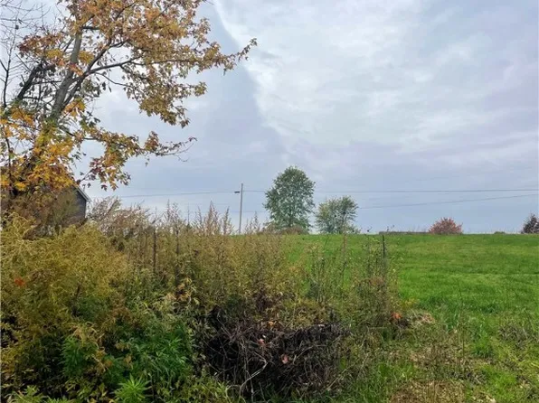 2 County Road 28 #77, Farmington, NY 14425