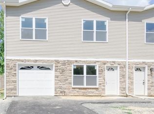 54 Woodside Dr #B, Albany, NY 12208