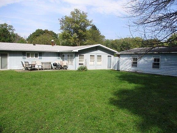 2nd image of 5262 Susan Dr