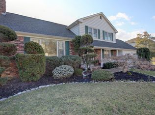 38 Stonehenge Dr, Ocean, NJ