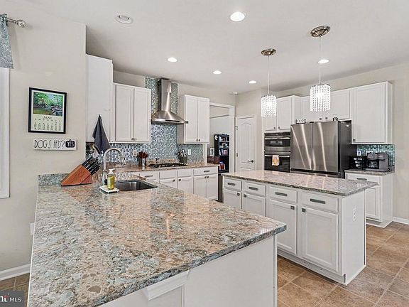 2nd image of 2446 Towering Oak Ct
