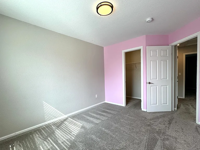 2390 Broadleaf Loop — Photo 31