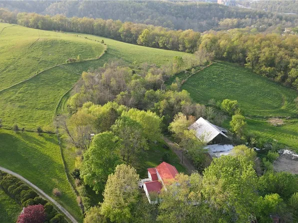 1216 Keenan Hill Rd, Monongahela, PA 15063