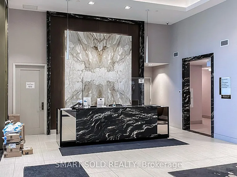 268 Buchanan Dr #305W — Photo 35