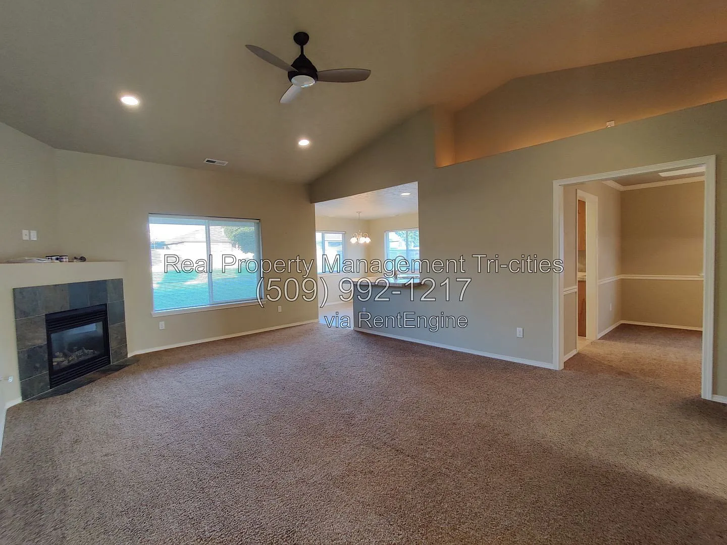 3 bed, 2.0 bath, 1843 sqft, $2,345 — Photo 4
