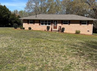 736 Lawndale Cir, Fort Lawn, SC 29714