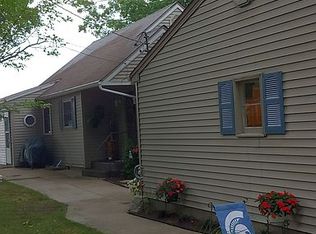 681 Rojean Dr, Stanton, MI 48888