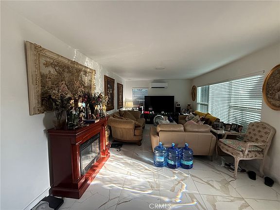 4th image of 9063 Olive St
